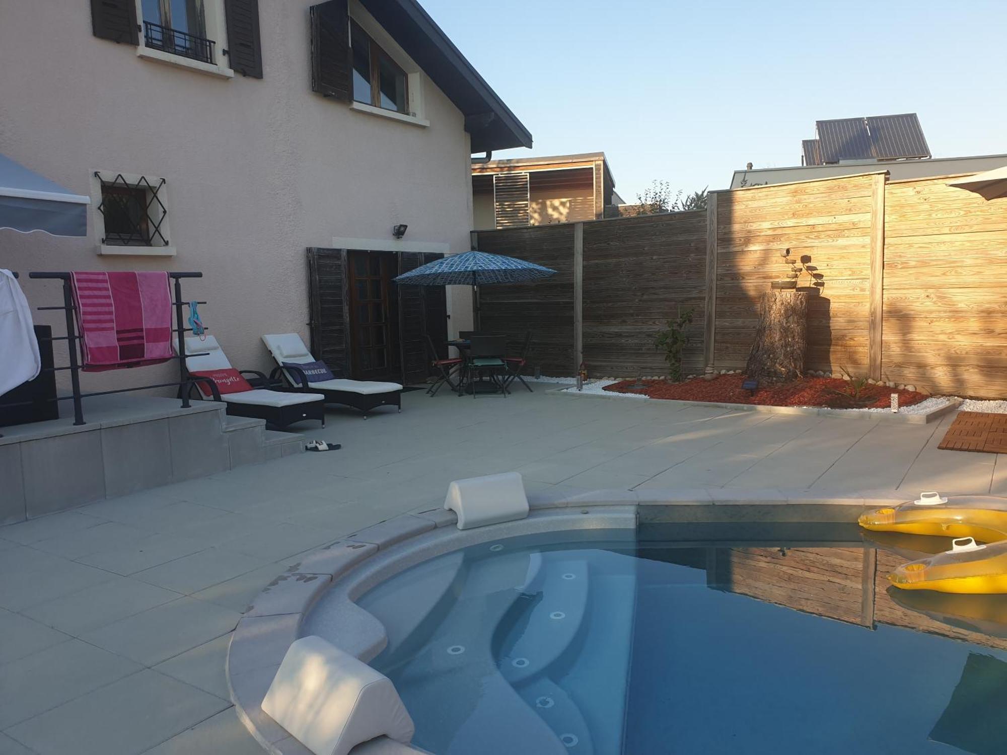 Maison Le Lezard Chez Amalia Et Fred Thonon-les-Bains Exterior foto